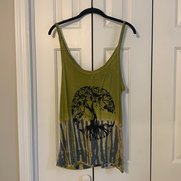 Kathmandu Tops - Kathmandu tree detail tank